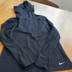 Nike running DRI/FIT women’s size extra large lightweight hoodie